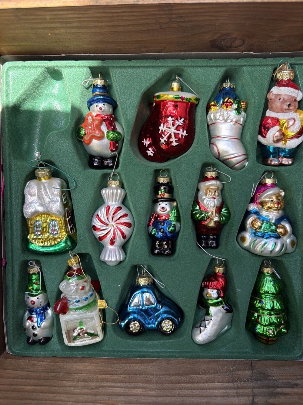 Thomas Pacconi Museum Series (27) Glass Christmas Ornaments 1900-2000 Classics